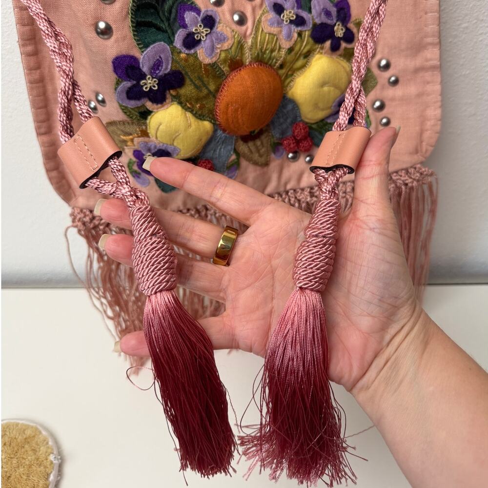 NWOT Valentino Garavani Nellcôte Pink Linen Floral Fringe Crossbody Bag - Picture 9 of 16